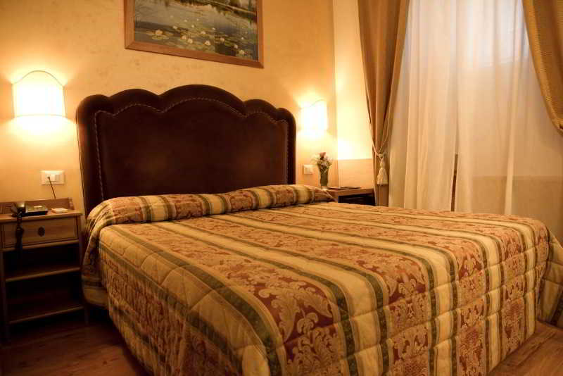 تصاویر Hotel Bed & Brekfast San Peter Rome