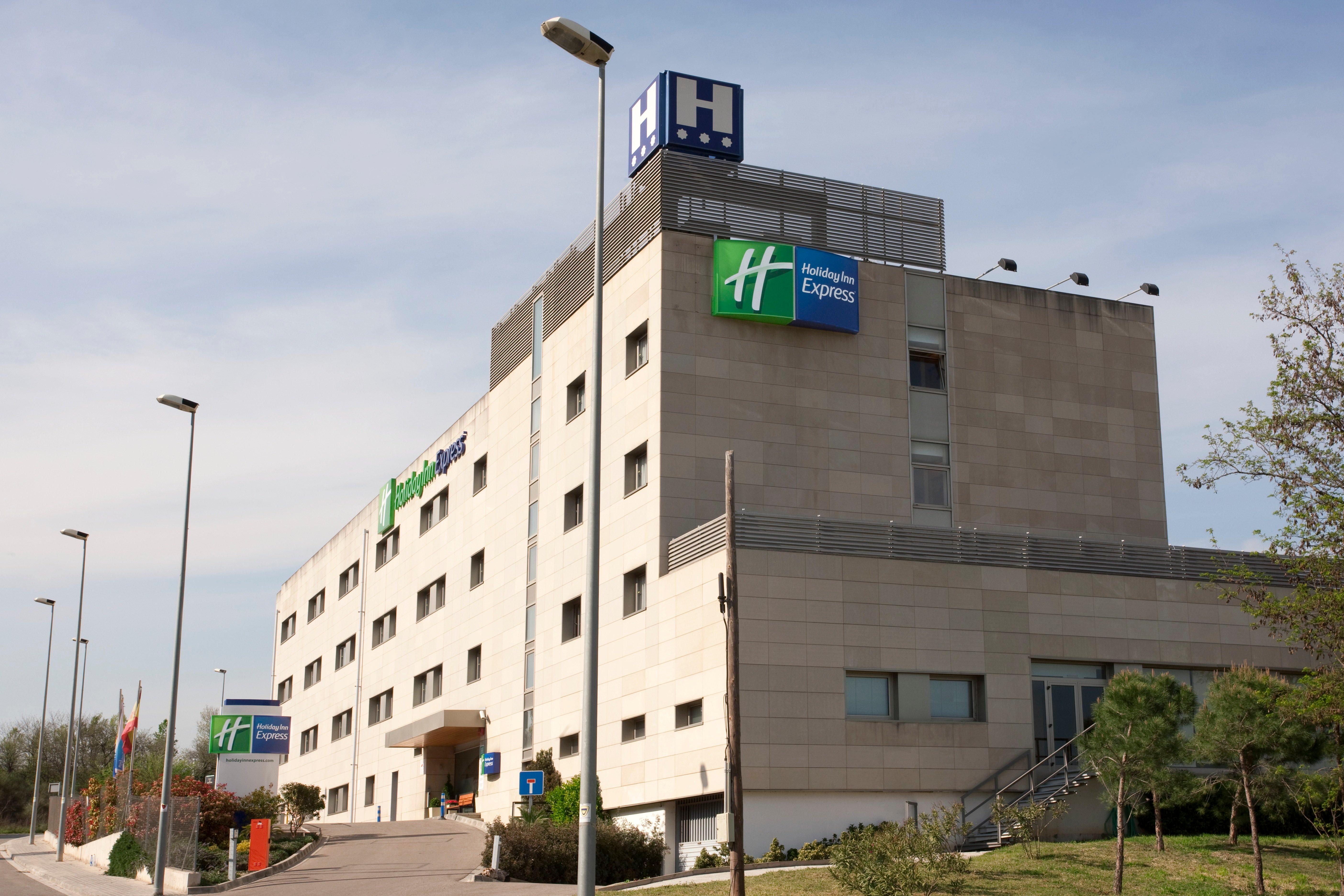 هتل Holiday Inn Express Barcelona - Montmelo Granollers