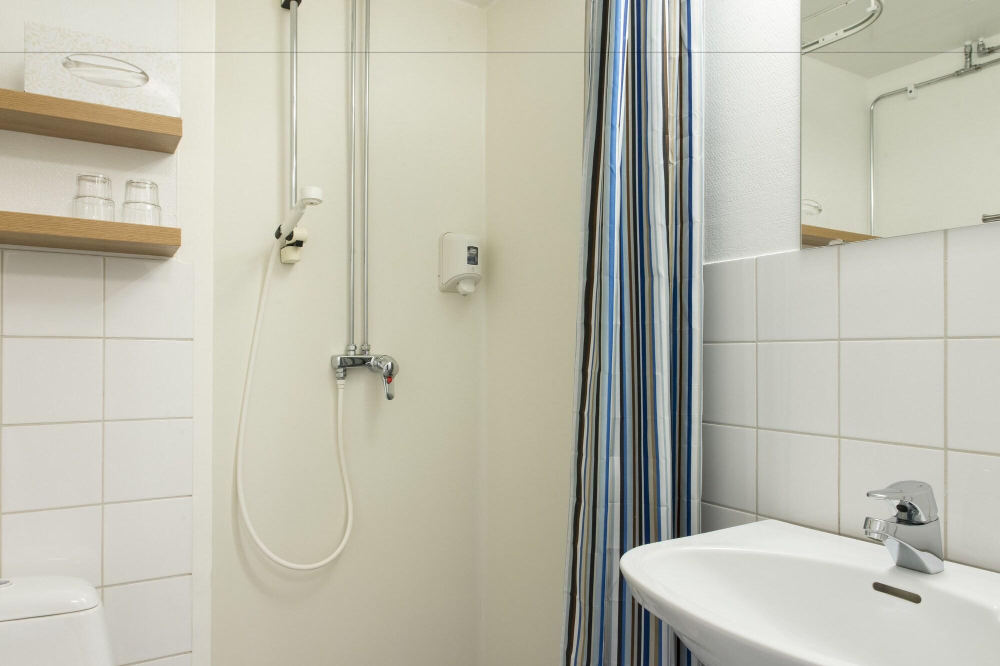 هتل Hotell Björken Umea