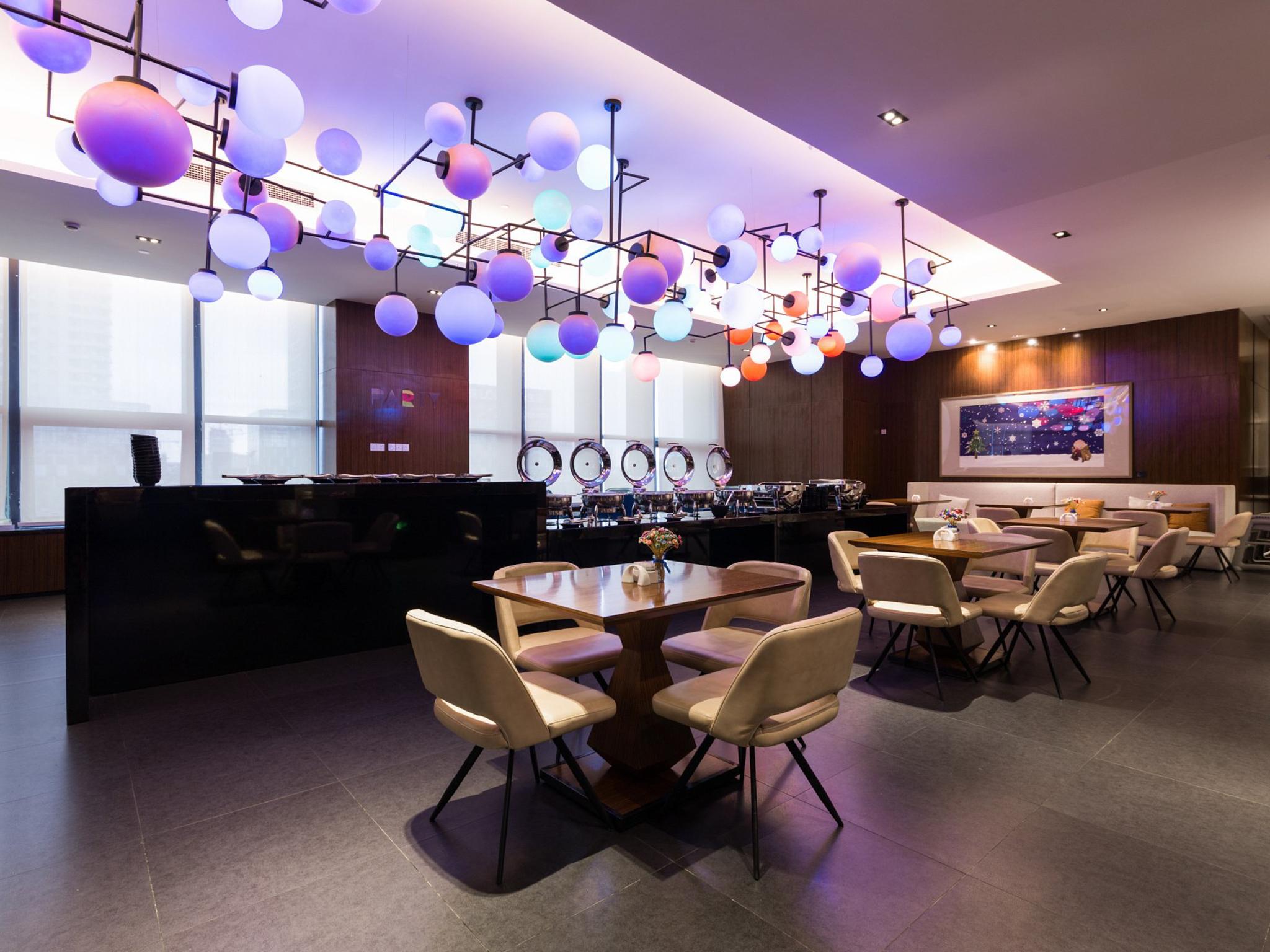 هتل Minimax Hotel Shanghai Songjiang Shanghai