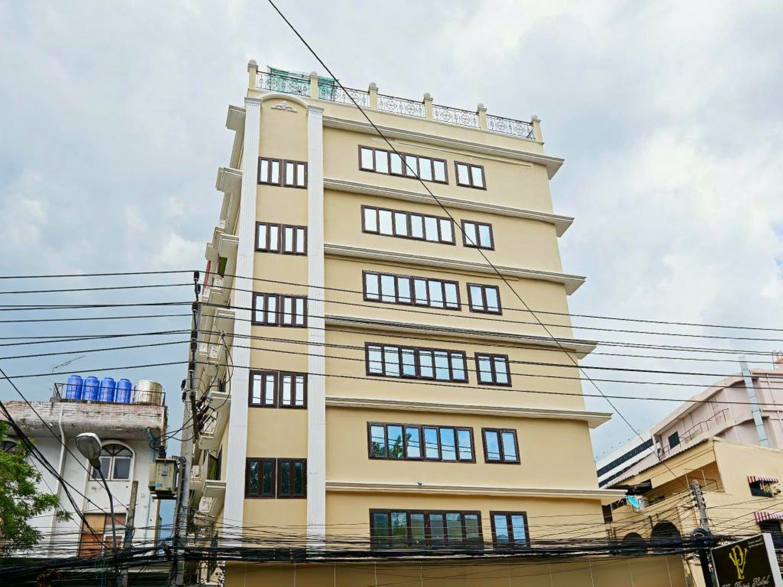 Alibaba https://cdn.alibaba.ir/ostorage/hotel/images/860F055D/358A97F2EE9B7E8C5C69232E9263EEF9.jpeg