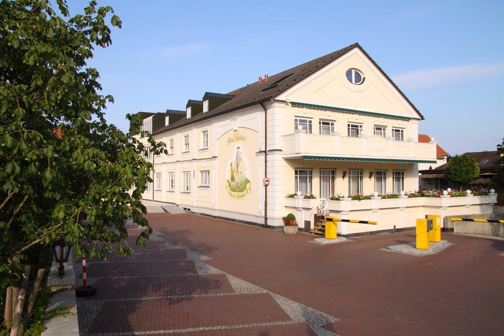 هتل Zum Kurfürst مونیخ