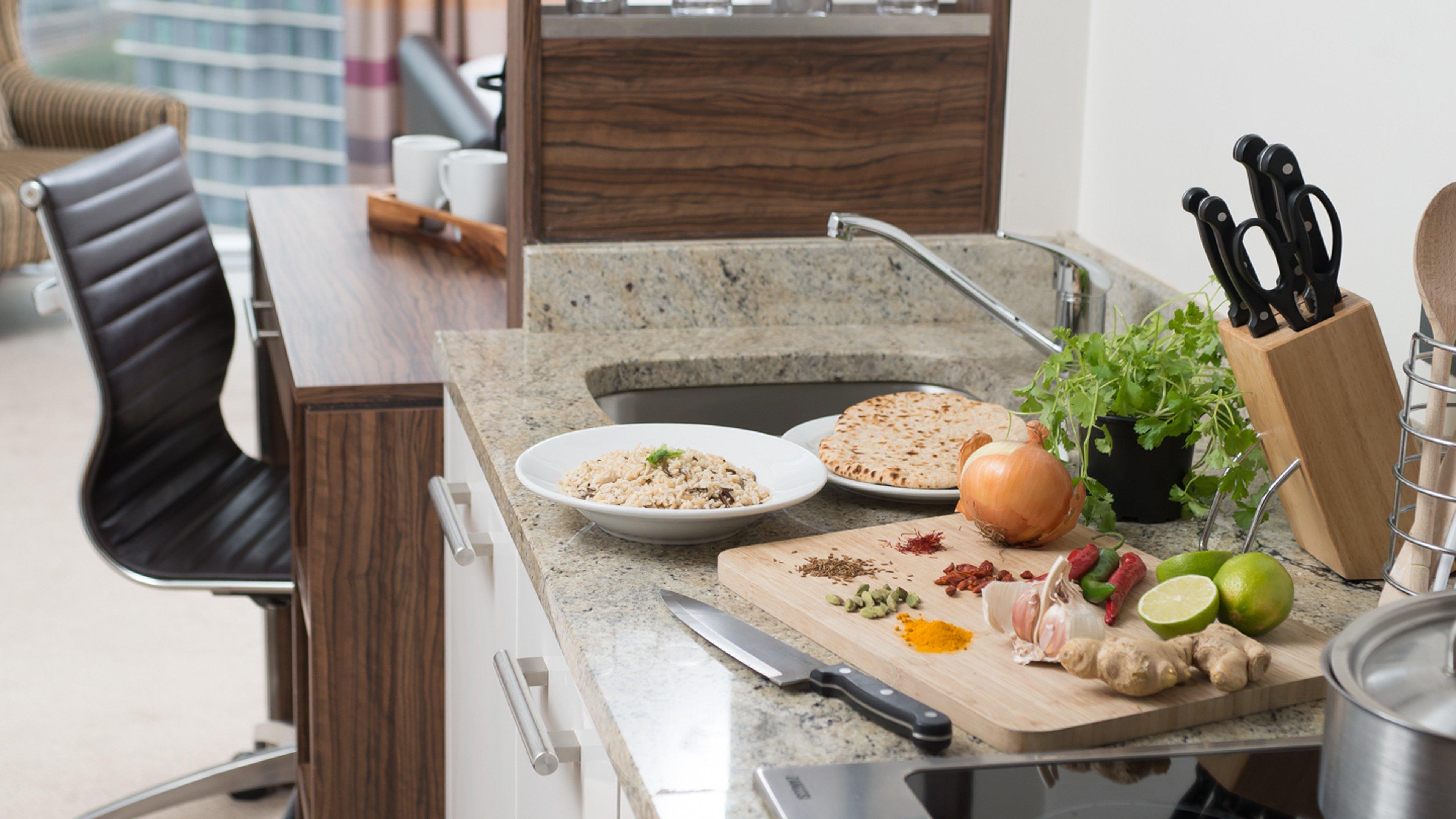 هتل Staybridge Suites London - Stratford City لندن