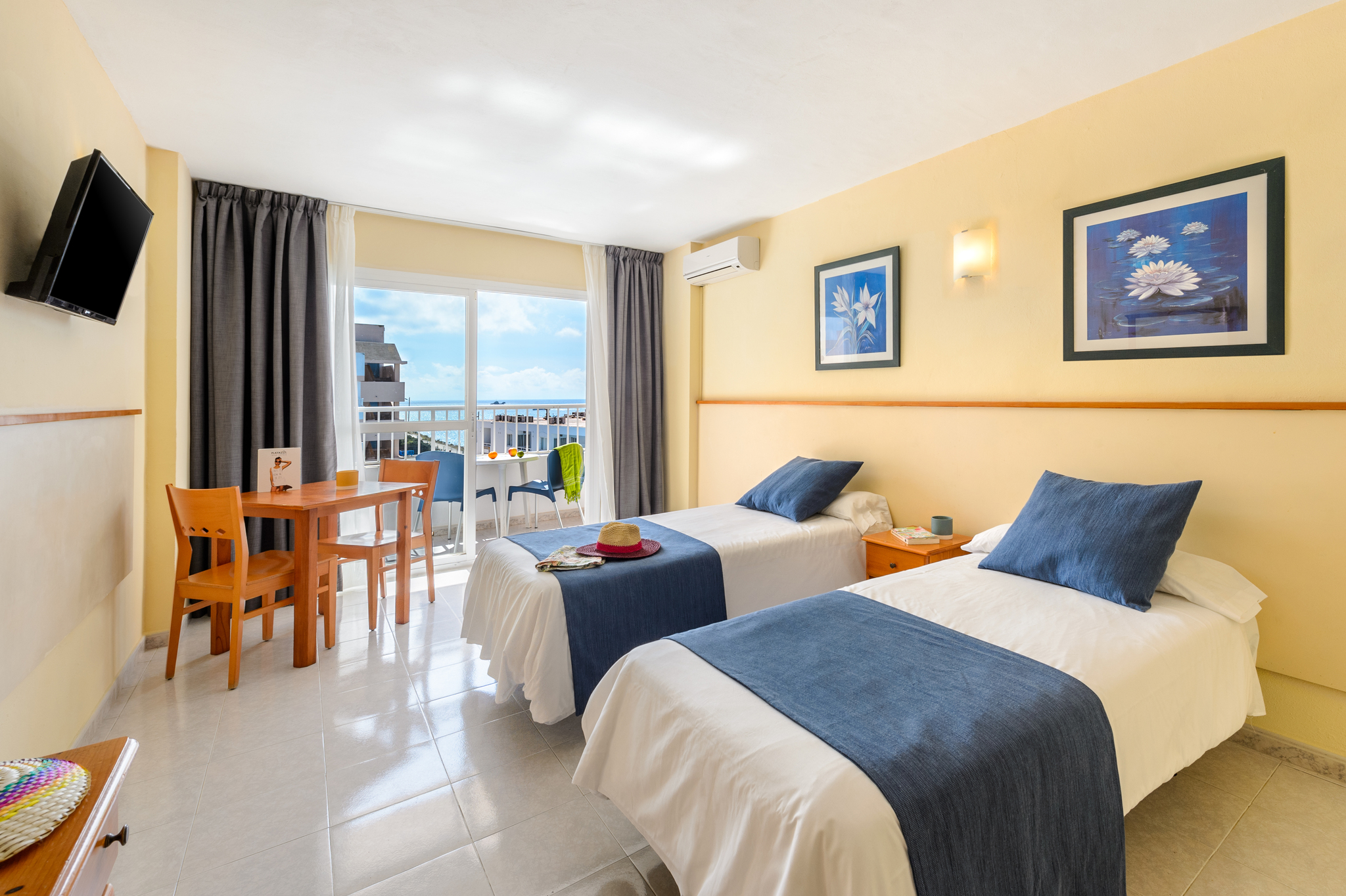 هتل Apartamentos Vibra Tropical Garden Ibiza City