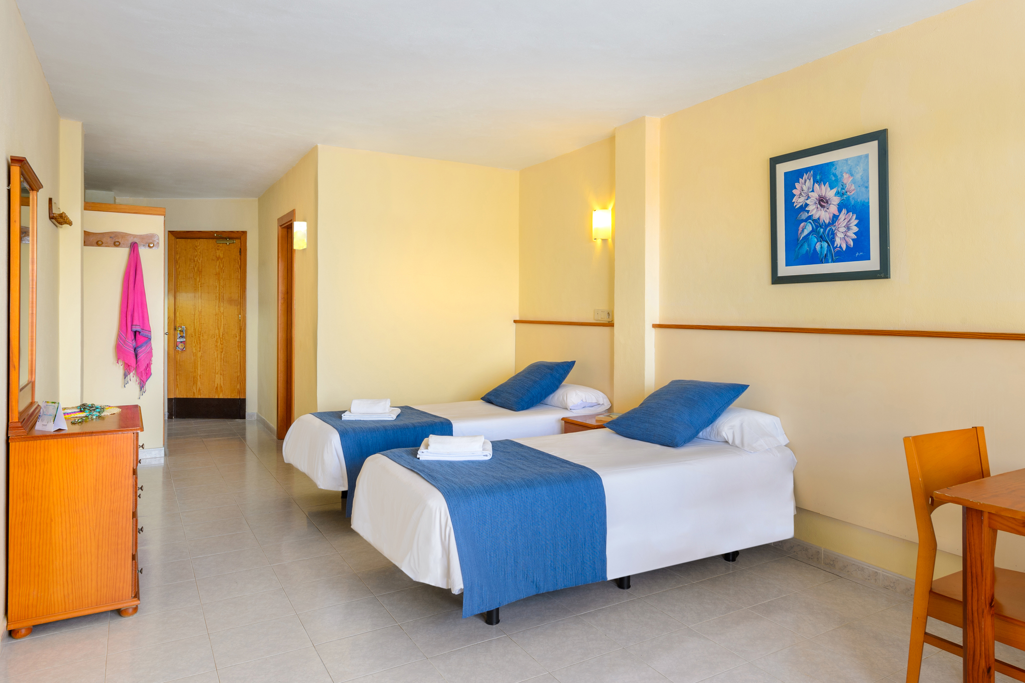 هتل Apartamentos Vibra Tropical Garden Ibiza City