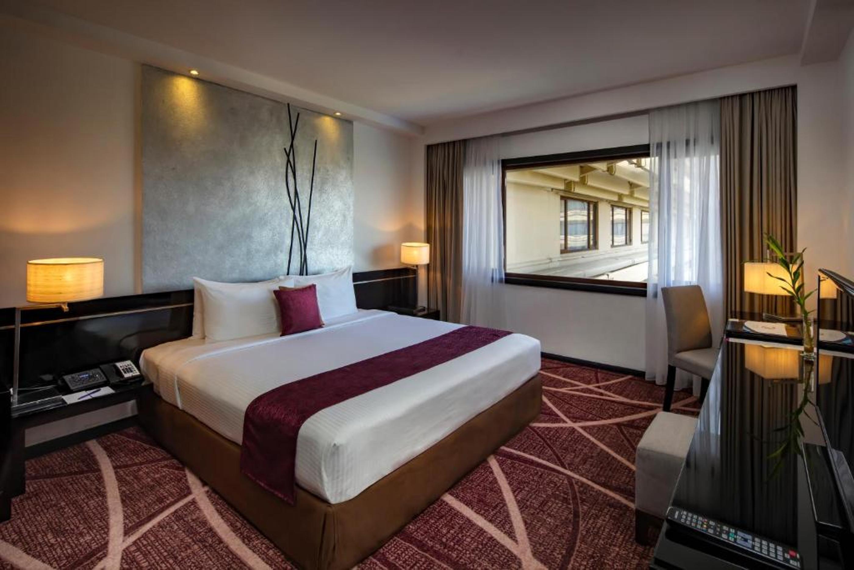 هتل Cinnamon Lakeside Colombo  کلومبو