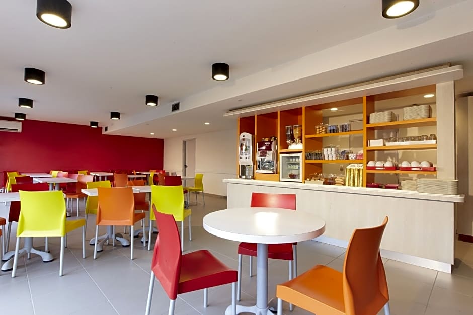 هتل Hotel Première Classe Paris Ouest - Pont De Suresnes Suresnes