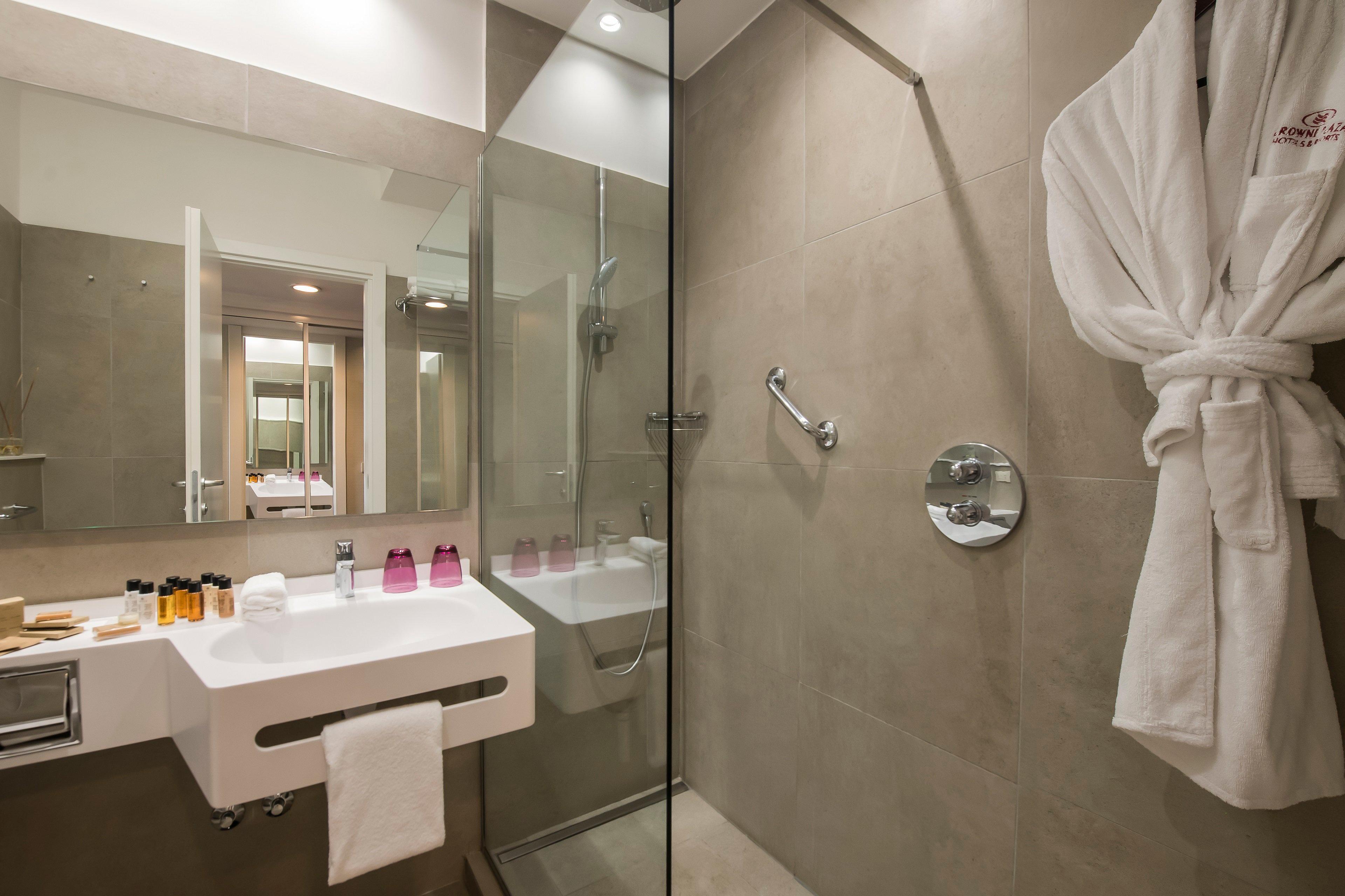 هتل Crowne Plaza St. Peter's رم