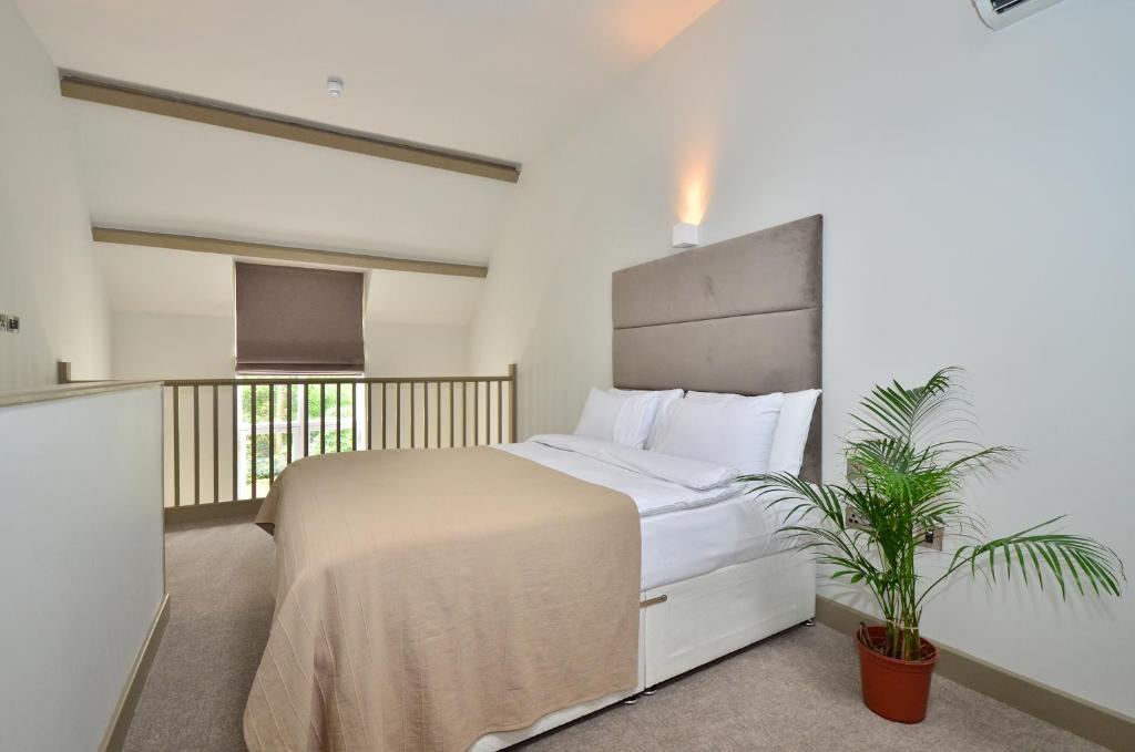 هتل So Arch Hotel لندن