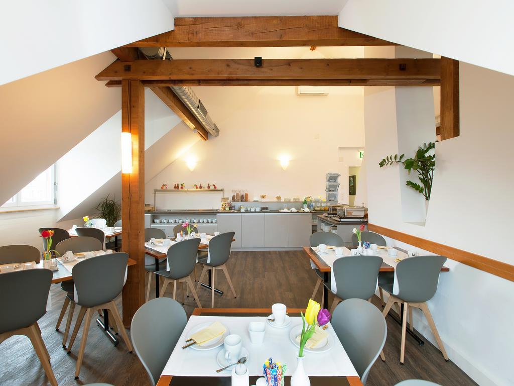 Alibaba https://cdn.alibaba.ir/ostorage/hotel/images/895F659/7E2C2680439FD2717A23C6B46AC158F2.jpg