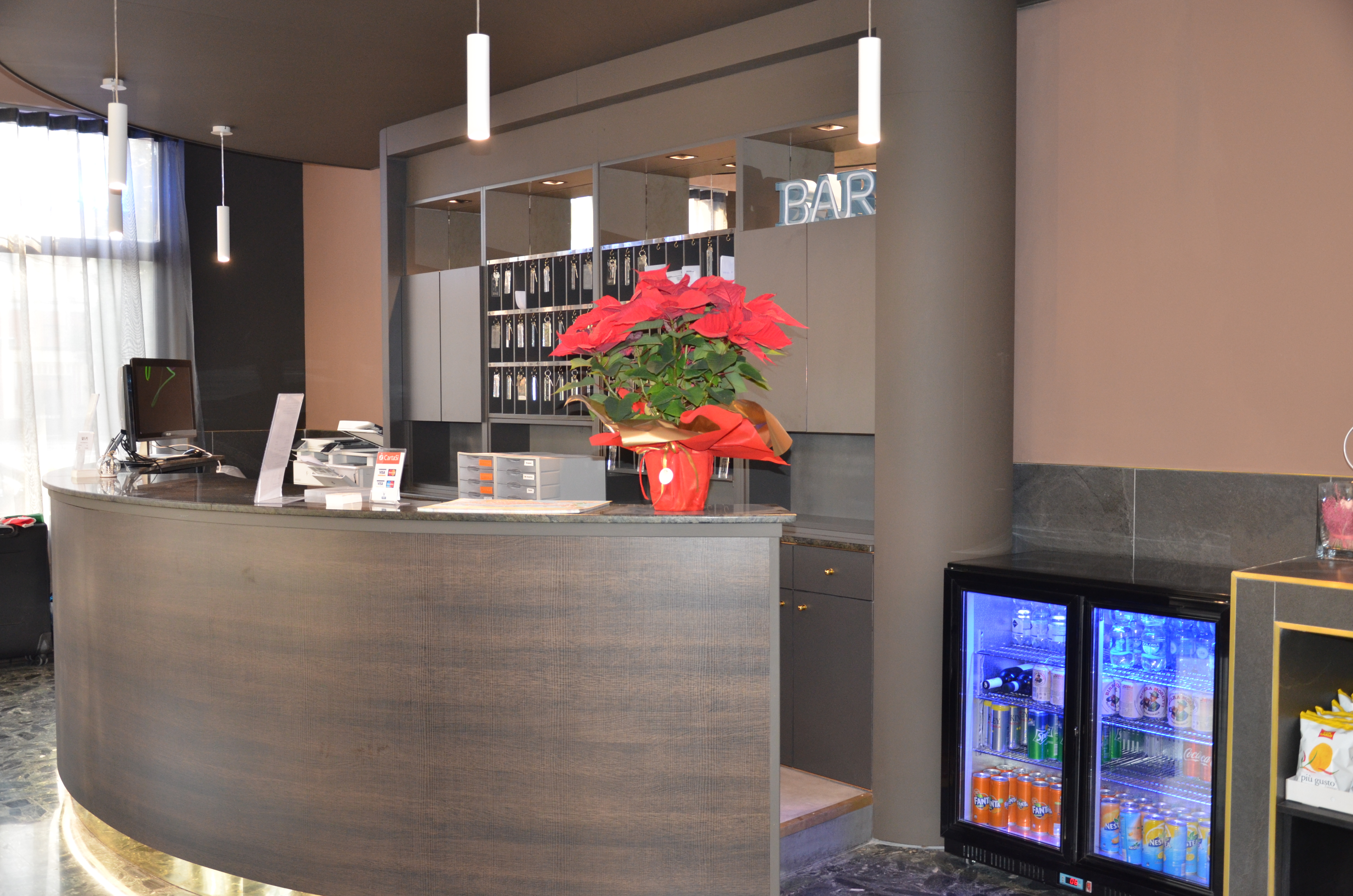 هتل Ariston مستر