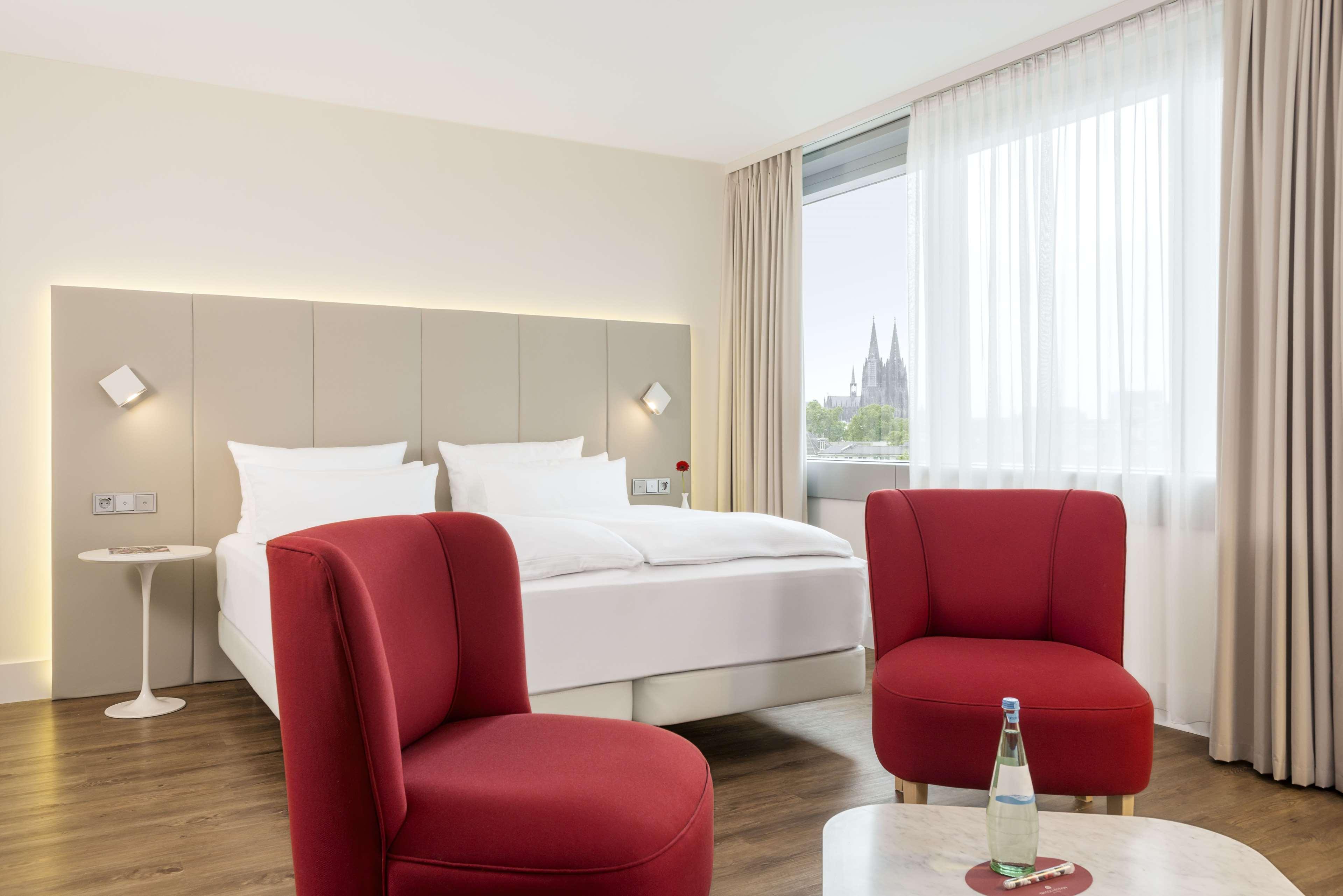 هتل NH Collection Köln Mediapark کلن