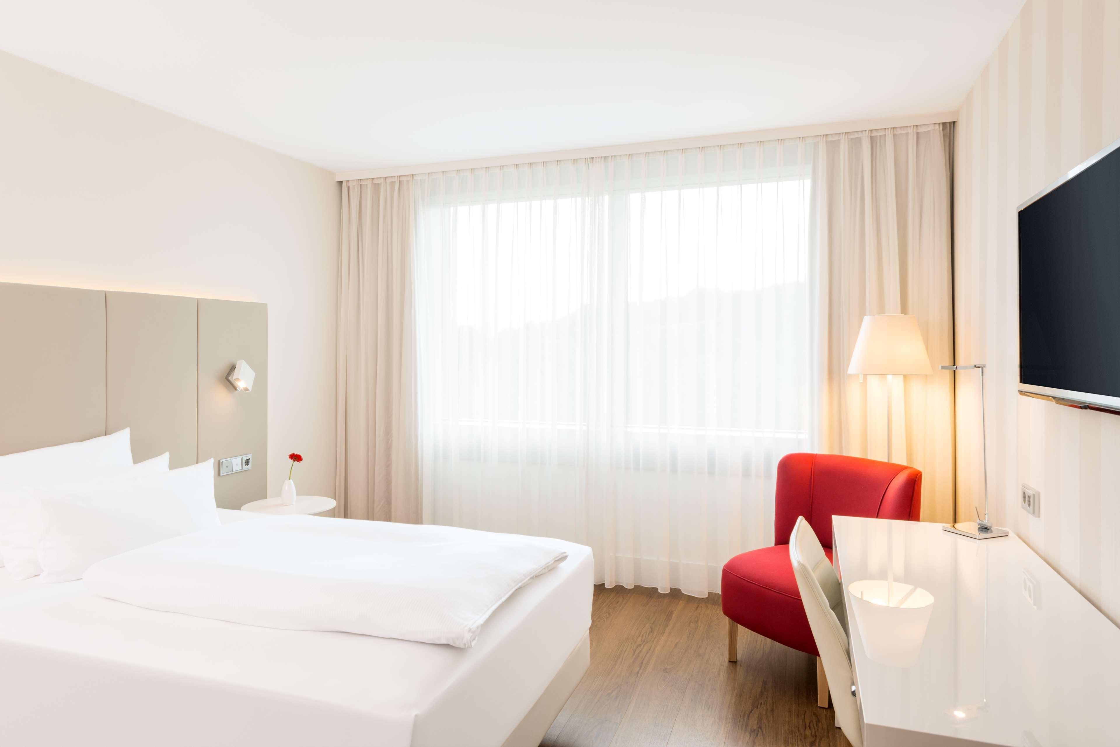 هتل NH Collection Köln Mediapark کلن