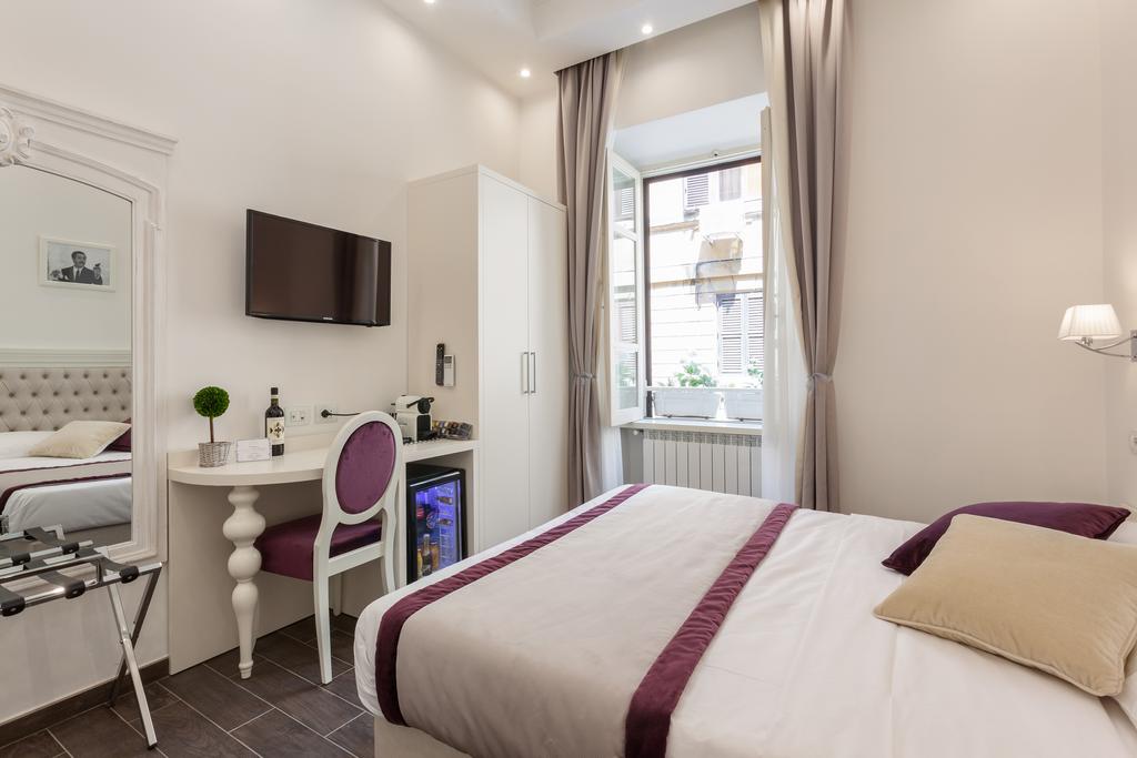 هتل Relais Monti رم