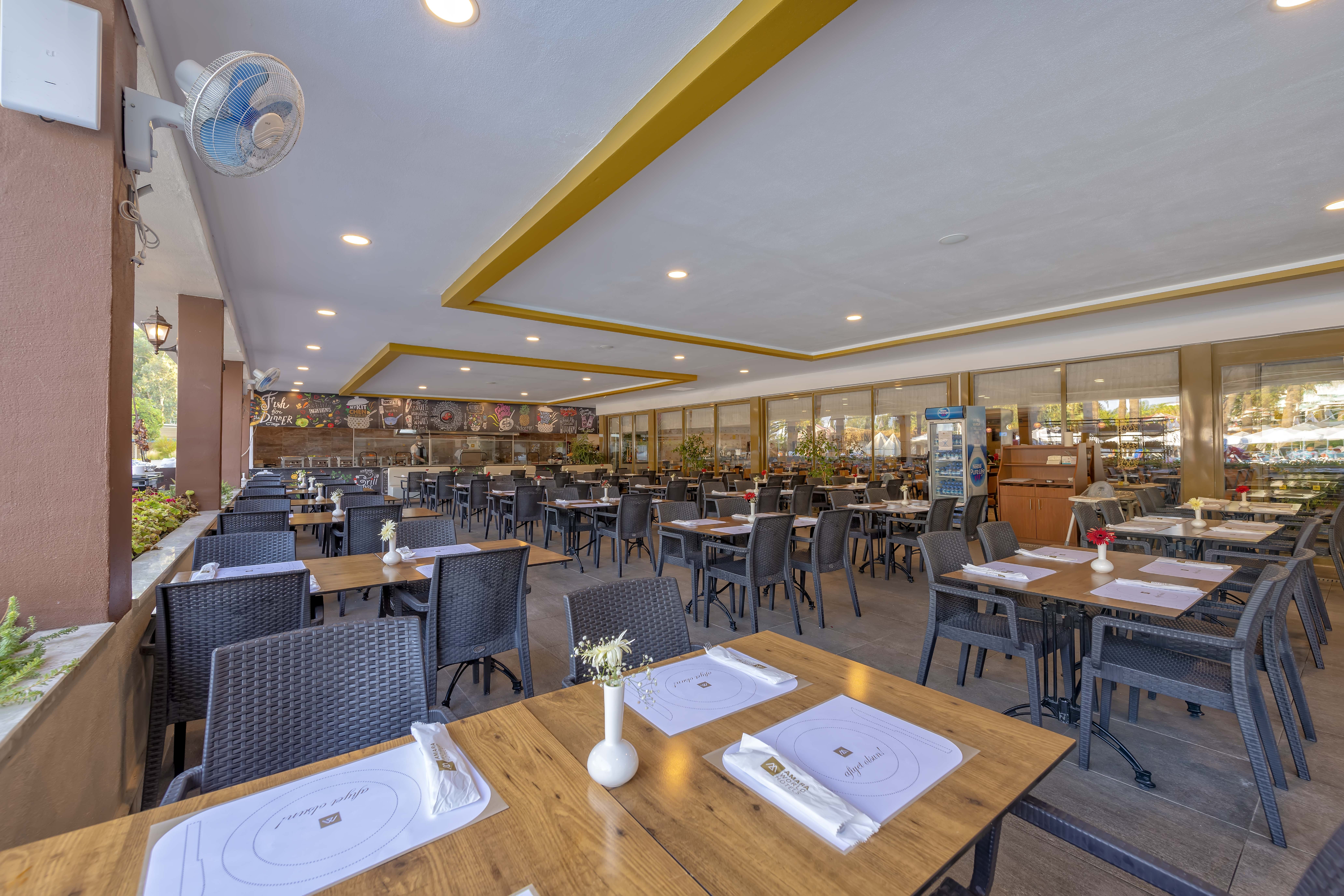 هتل Amara Family Resort ساید