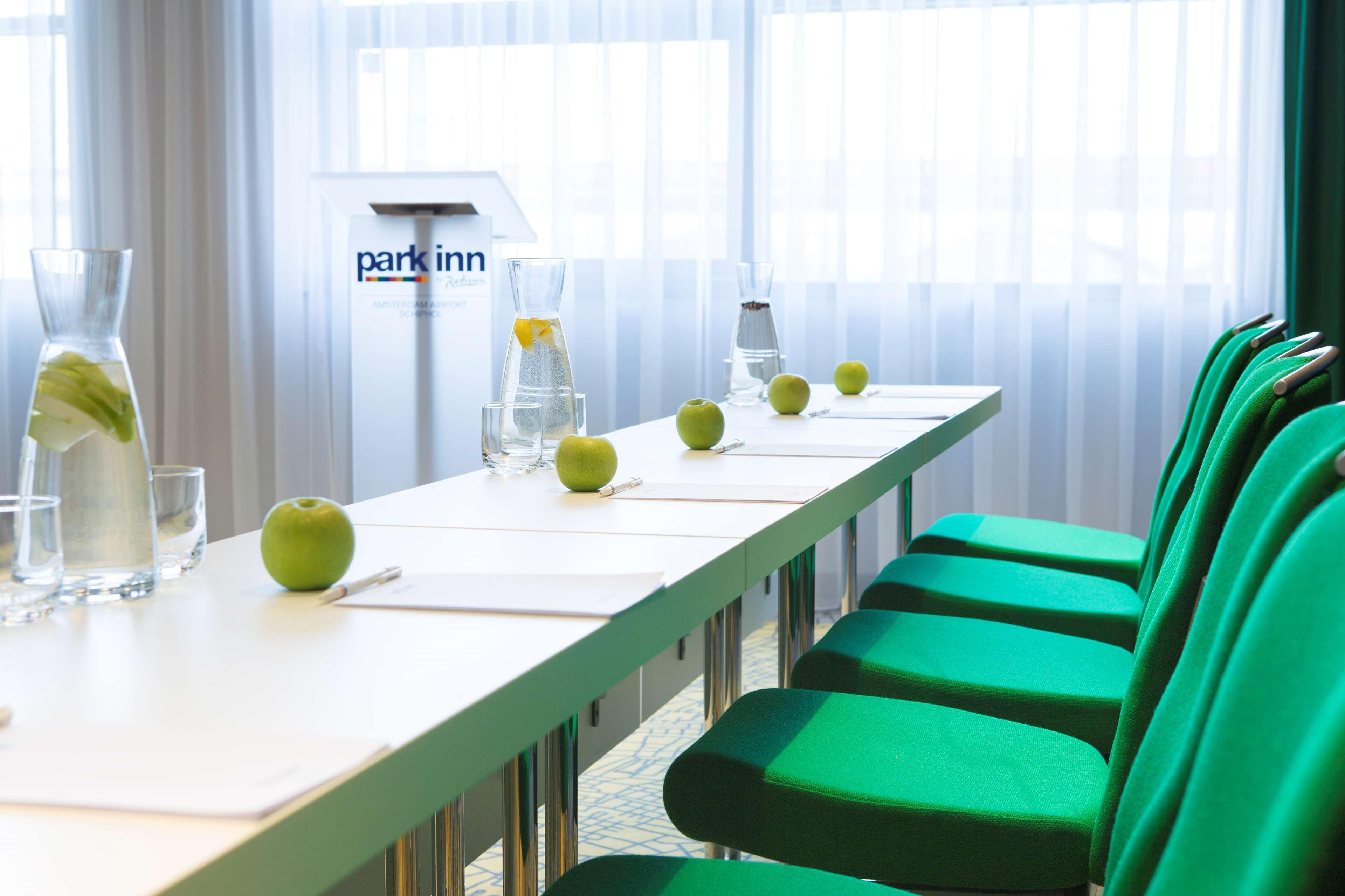هتل Park Inn by Radisson Amsterdam Airport Schiphol Schiphol