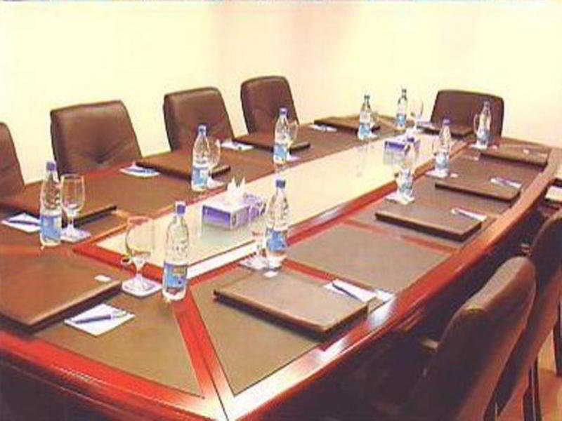 هتل Dhaka Regency Hotel & Resort داکا