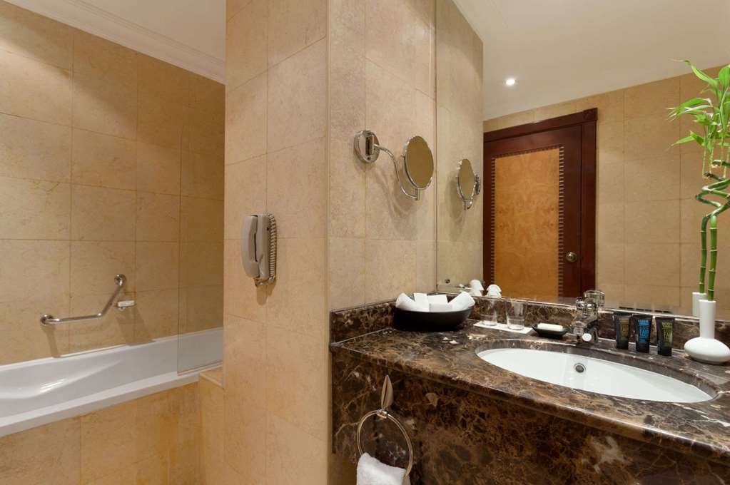 هتل Wyndham Grand Regency Doha دوحه