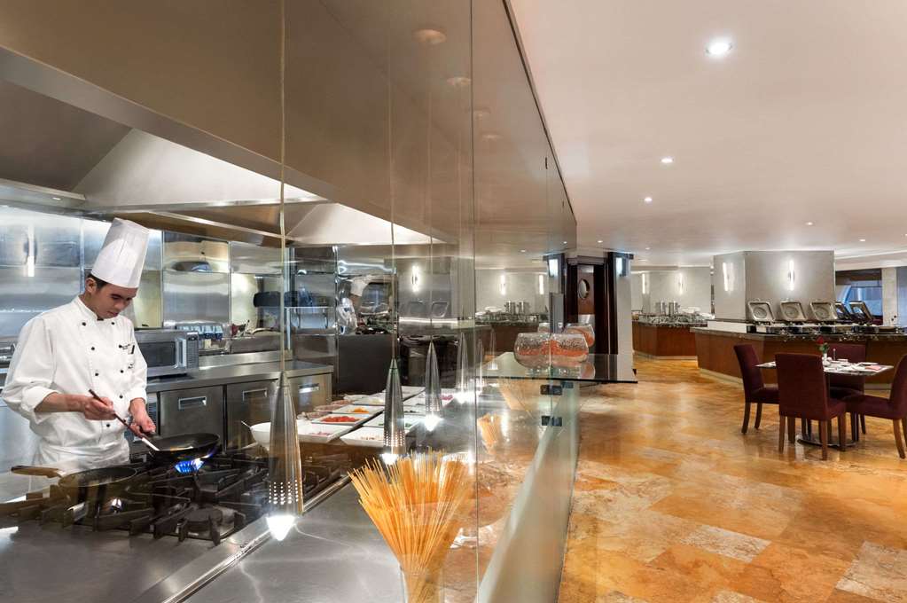 هتل Wyndham Grand Regency Doha دوحه