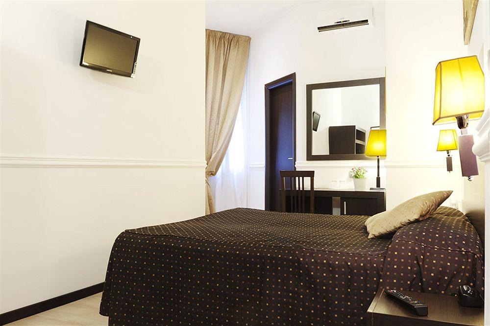 هتل Roman Residence رم