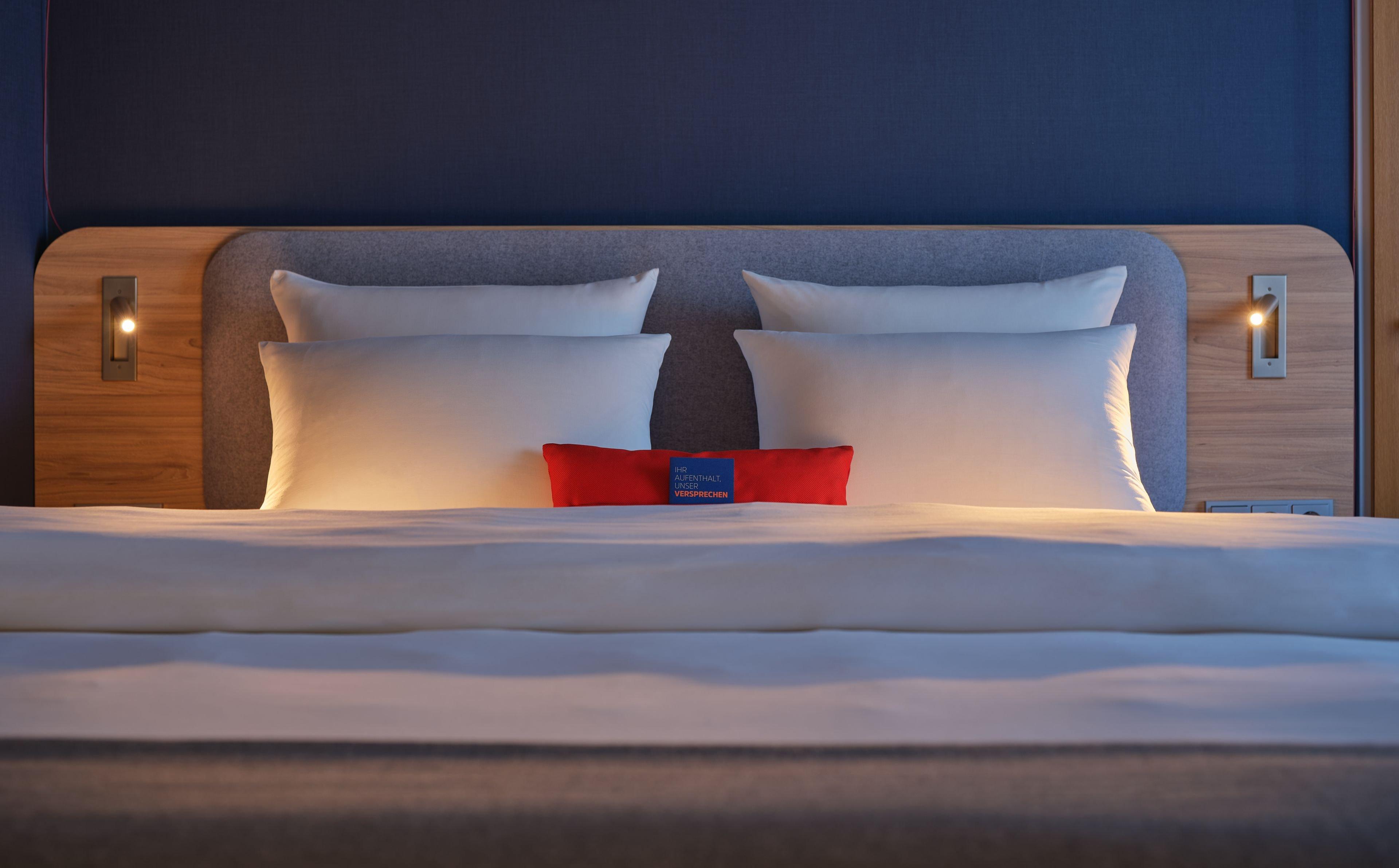 هتل Holiday Inn Express Berlin City Centre برلین