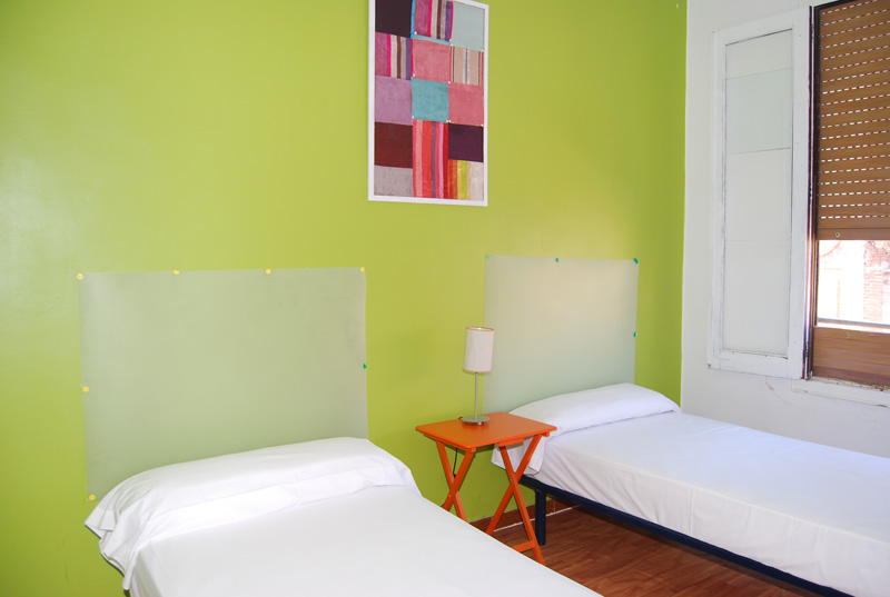 هتل Russafa Youth Hostel والنسیا