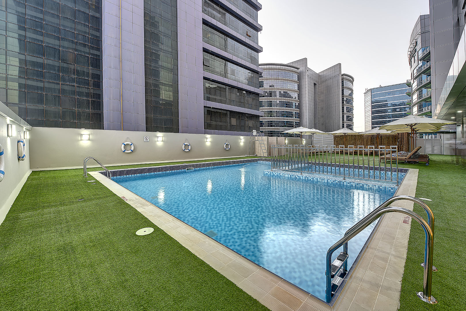 هتل رویال کانتیننتال Deira