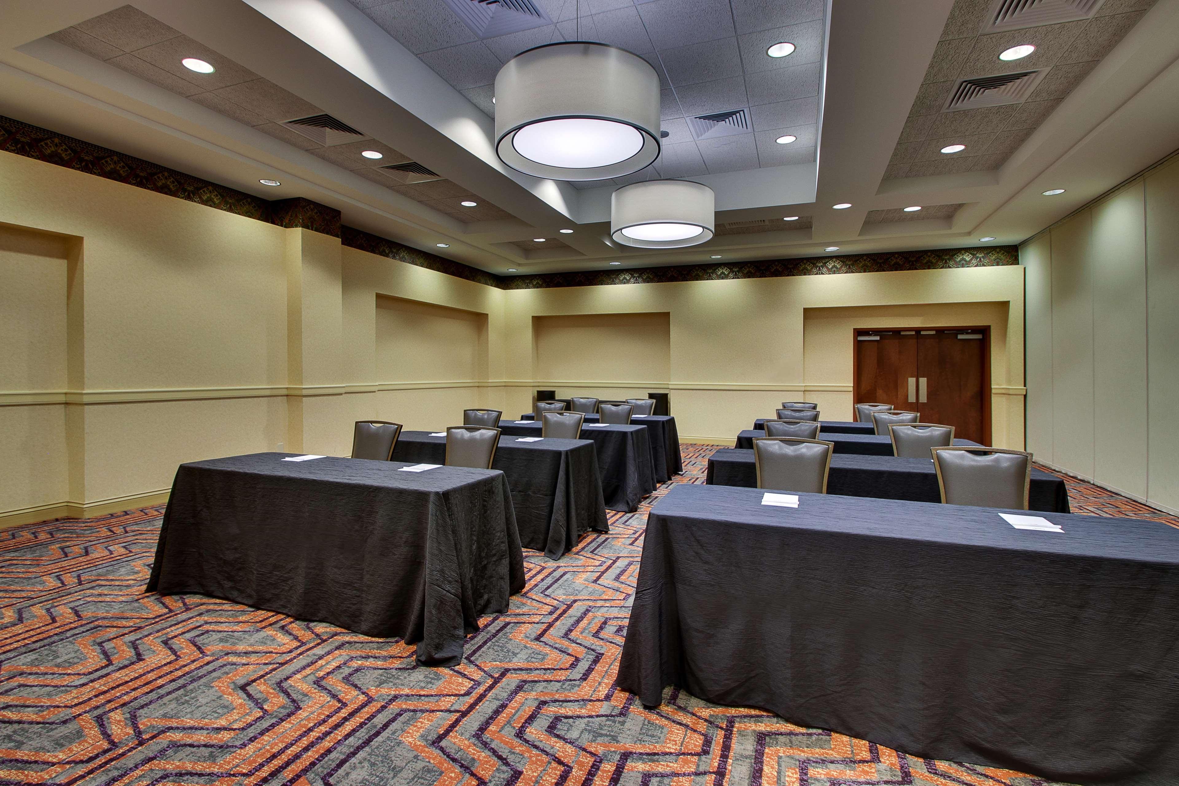 هتل Drury Inn & Suites Northlake Charlotte شارلوت