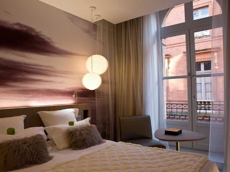 هتل Le Grand Balcon Toulouse