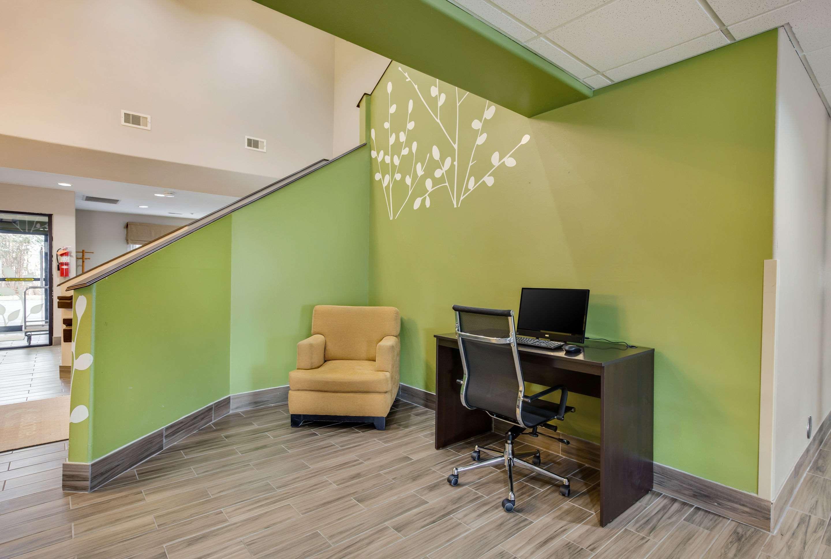 هتل Sleep Inn & Suites میلان