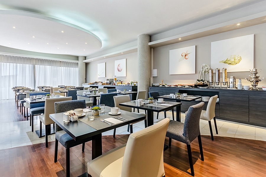 هتل Exe Campus Cerdanyola Del Valles