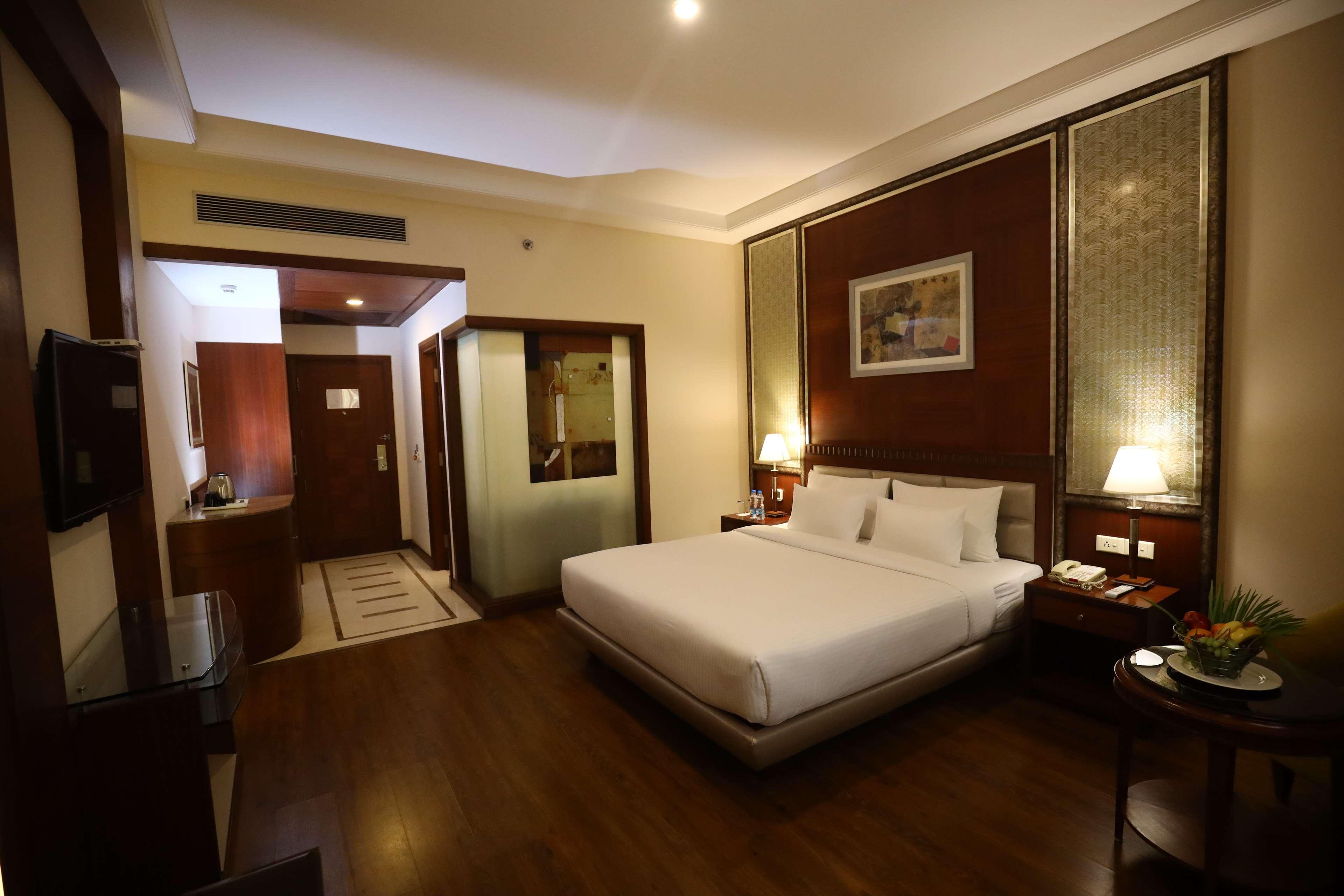 هتل Country Inn & Suites By Carlson, Jalandhar Jalandhar