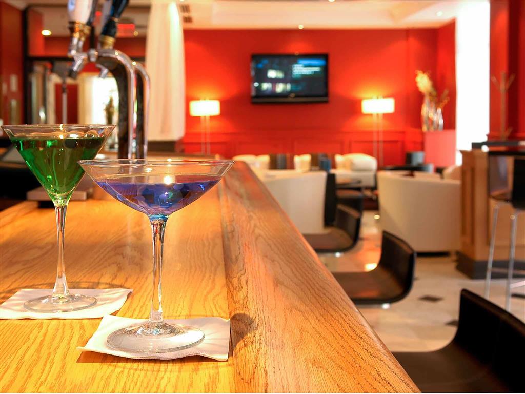 هتل Delta Hotels Toronto Mississauga Mississauga