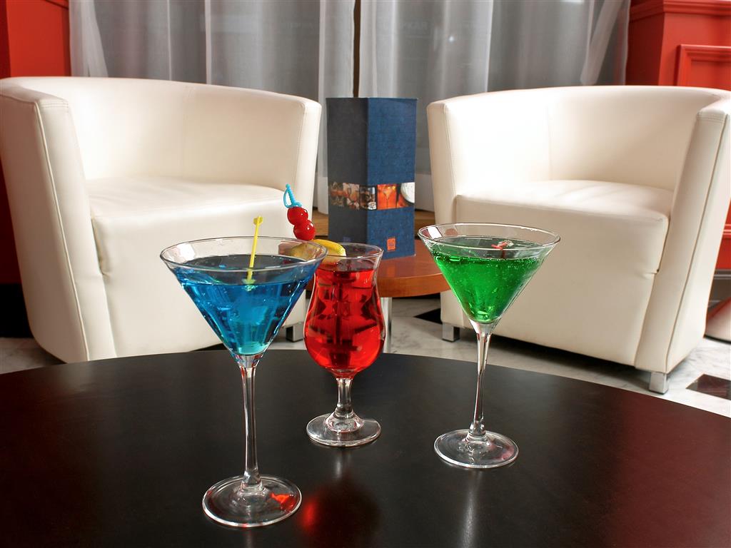 هتل Delta Hotels Toronto Mississauga Mississauga