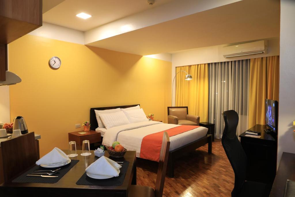 هتل Malayan Plaza مانیلا