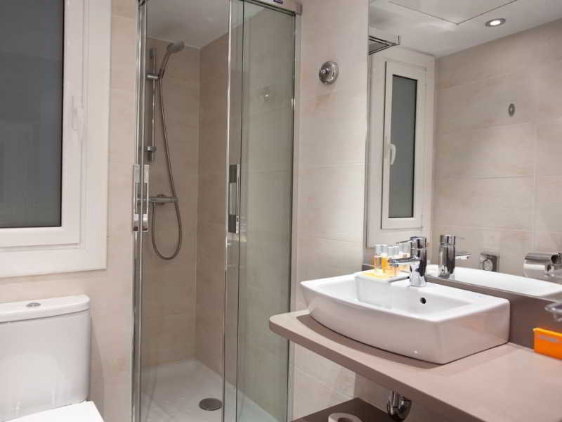 هتل Silver Aparthotel بارسلونا
