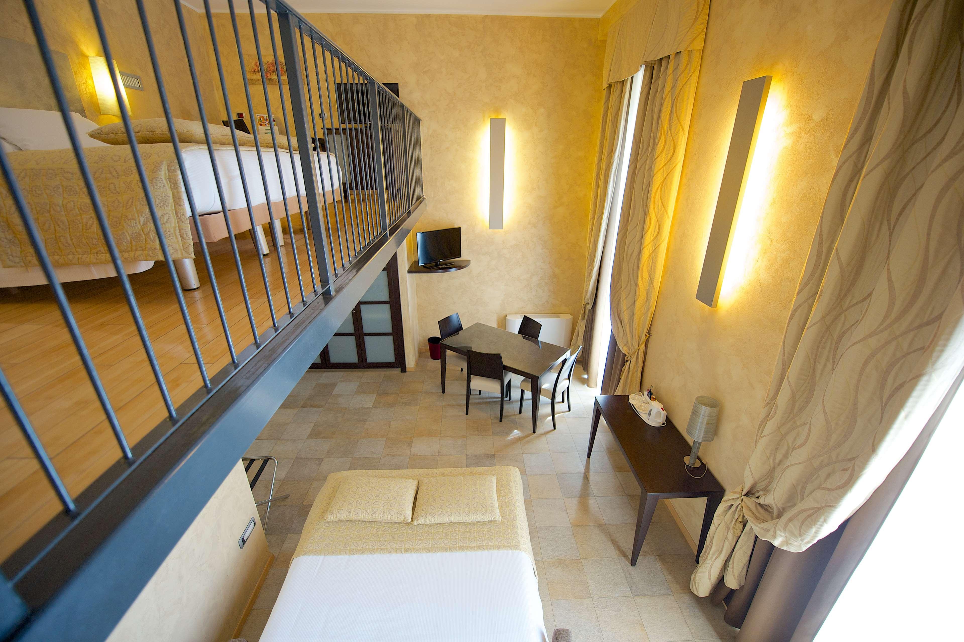 هتل Best Western Crystal Palace Hotel تورین