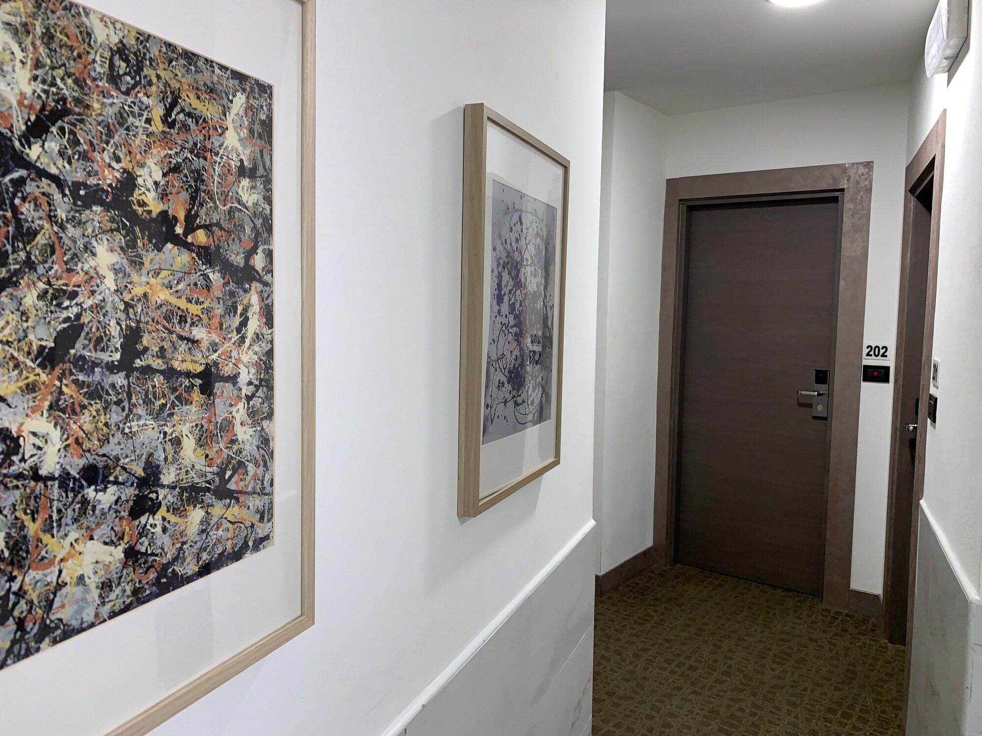 هتل Hotel Luxor Florence فلورانس