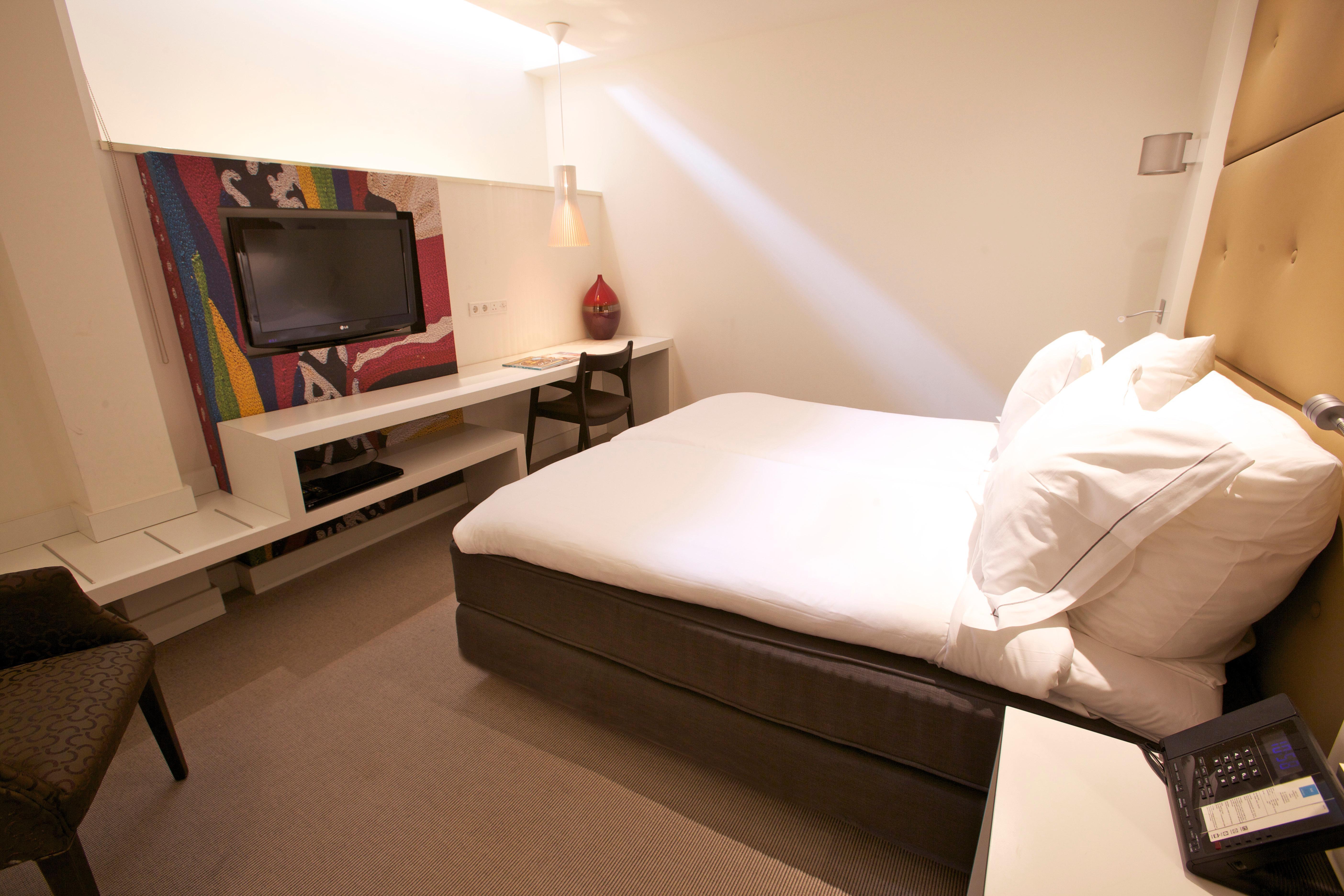 هتل Hotel JL No76 آمستردام