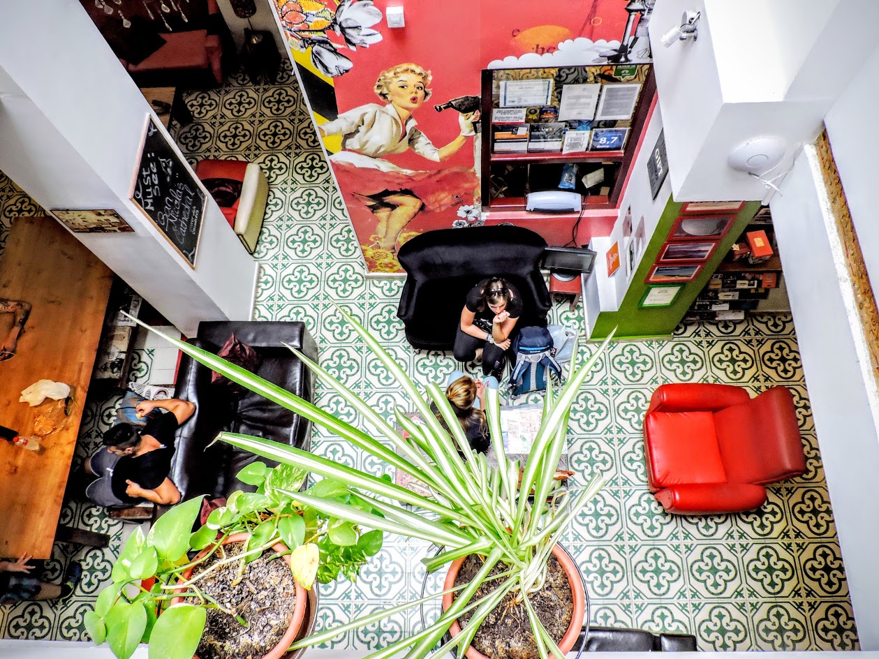 هتل Home Youth Hostel والنسیا
