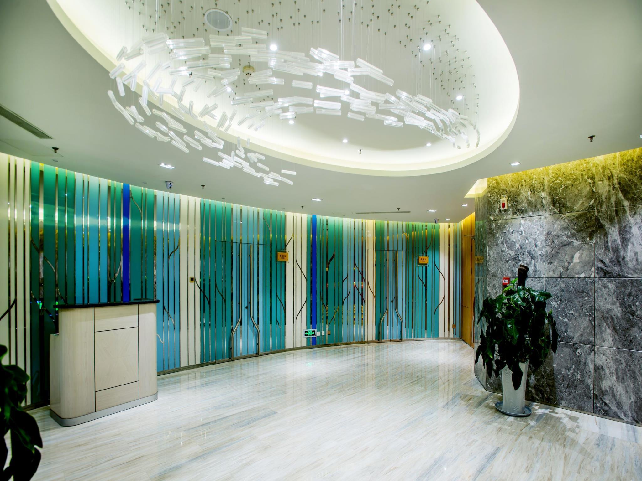 هتل Holiday Inn Express Dalian City Centre Dalian
