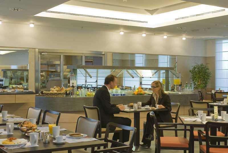 هتل Hilton Garden Inn Rome Airport Fiumicino