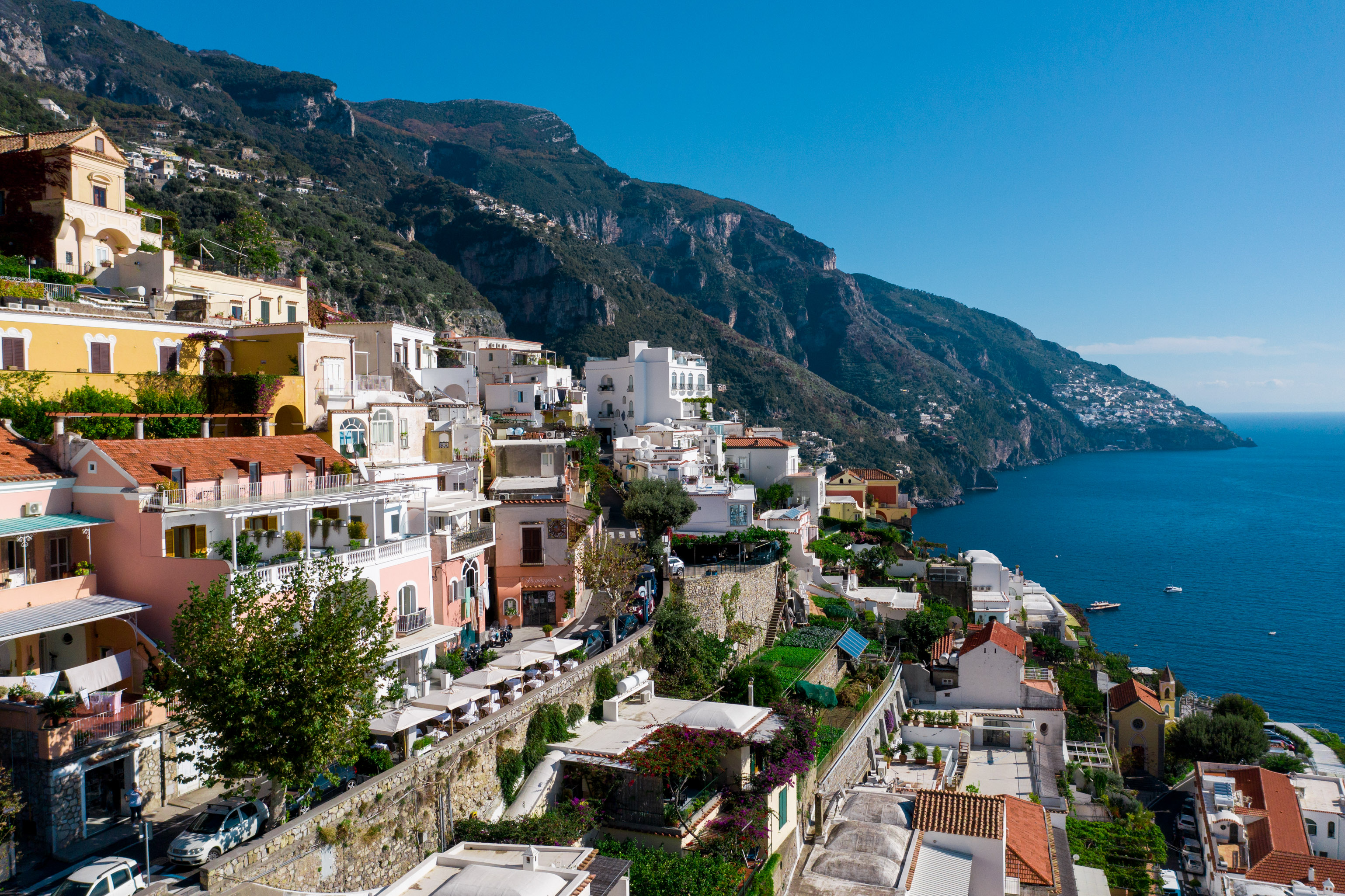 Alibaba https://cdn.alibaba.ir/ostorage/hotel/images/9802DDAB/890977E433A612969EDC9FAB2F991B7A.jpg