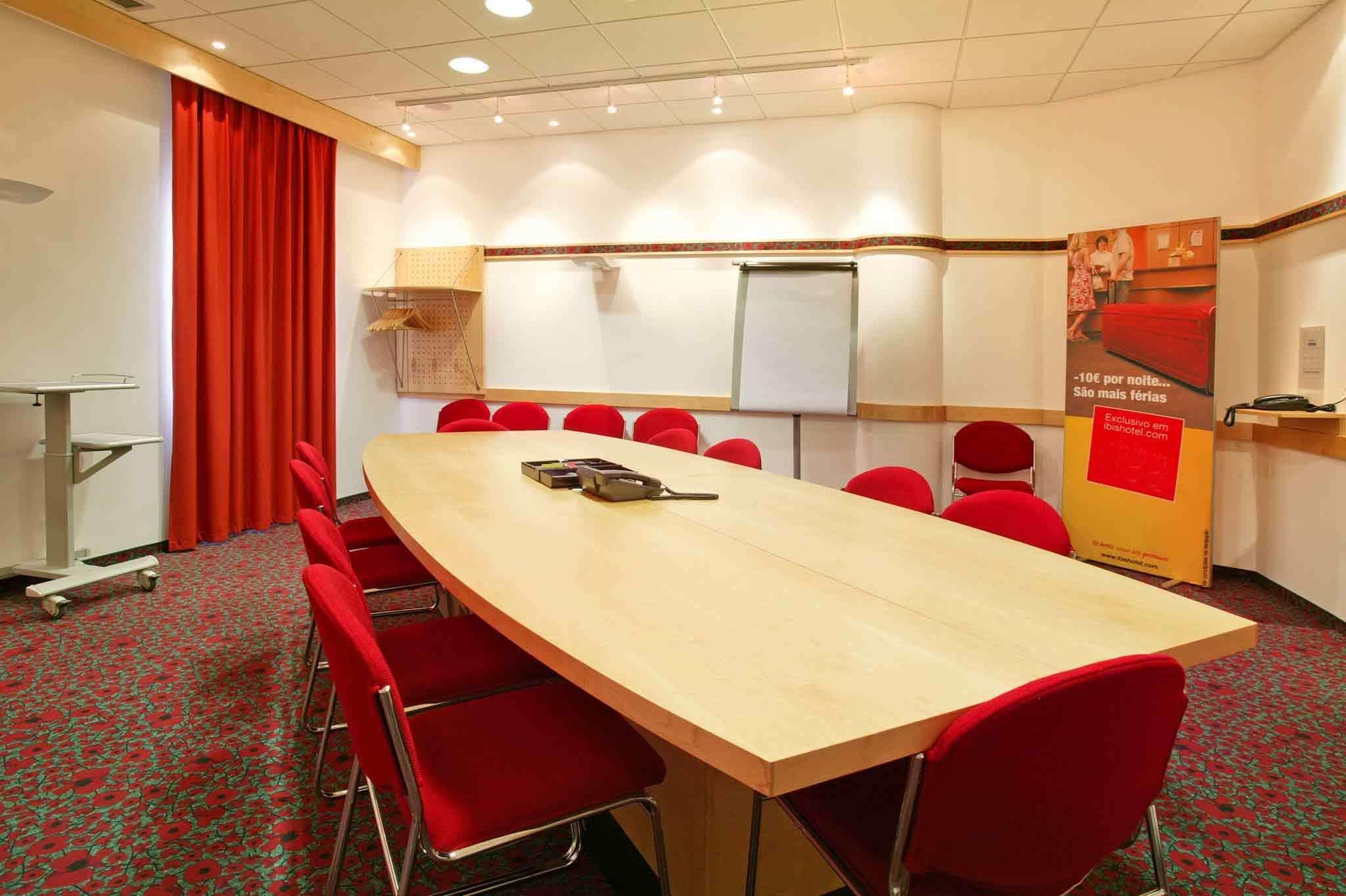 هتل Ibis Lisboa Alfragide Amadora