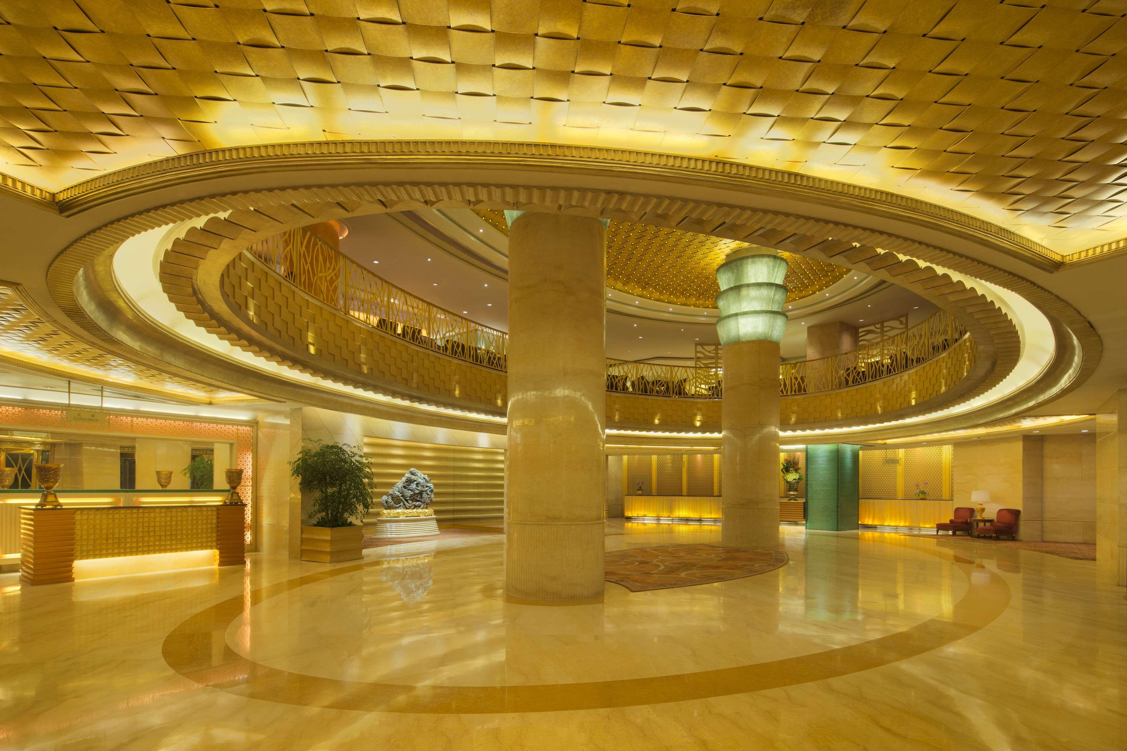 هتل Radisson Blu Shanghai New World Shanghai