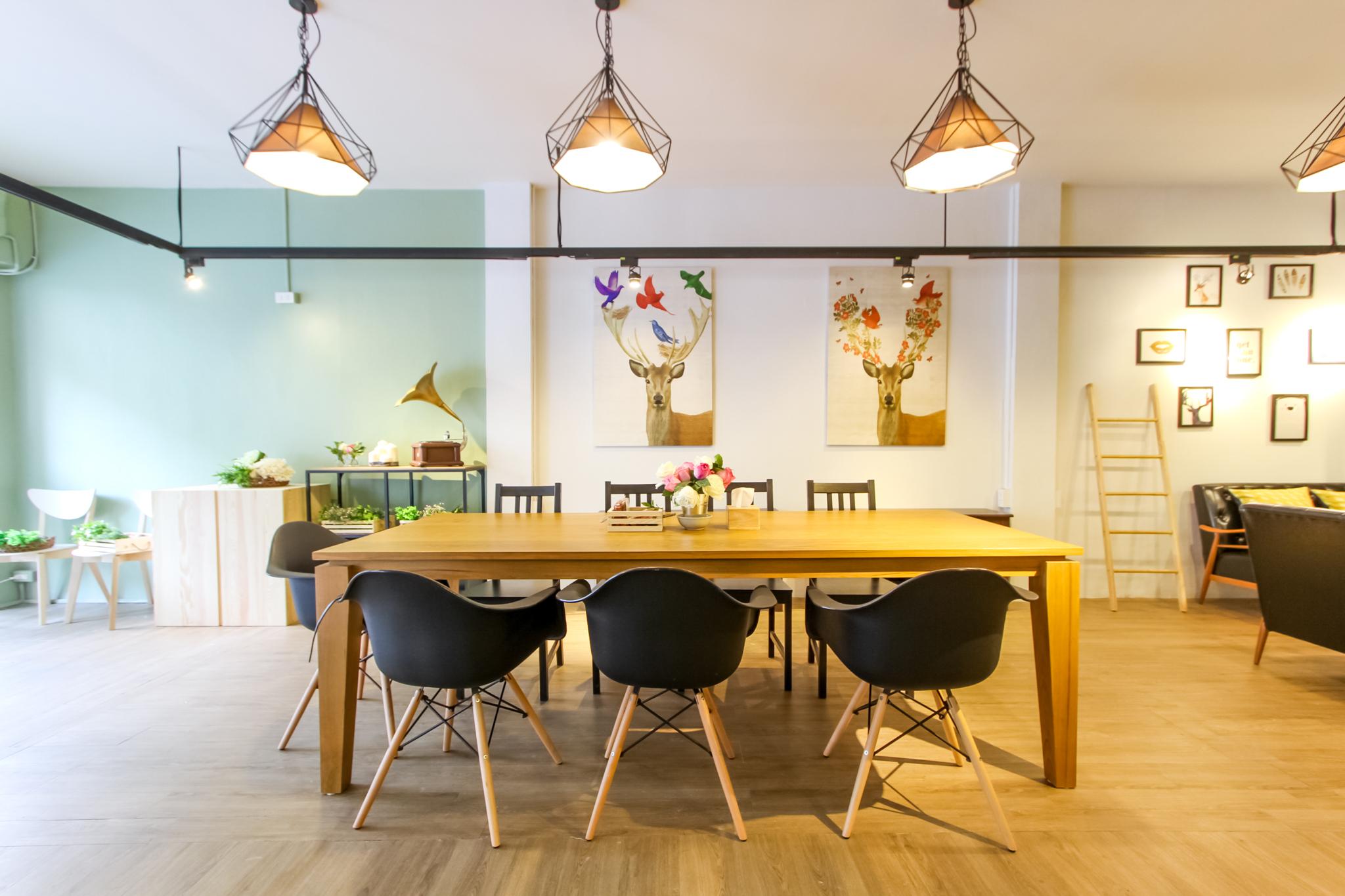 هتل Folk Poshtel Bangkok بانگکوک