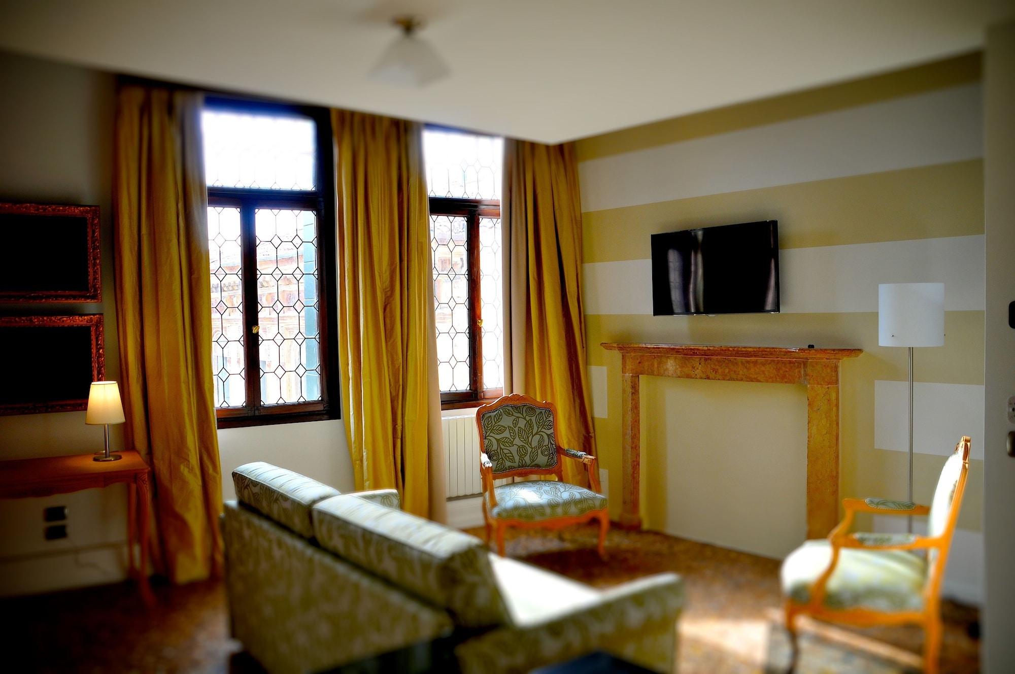 Alibaba https://cdn.alibaba.ir/ostorage/hotel/images/9C396C0B/F3A36B8349019376F2C1FC5FEC99FB9A.jpg