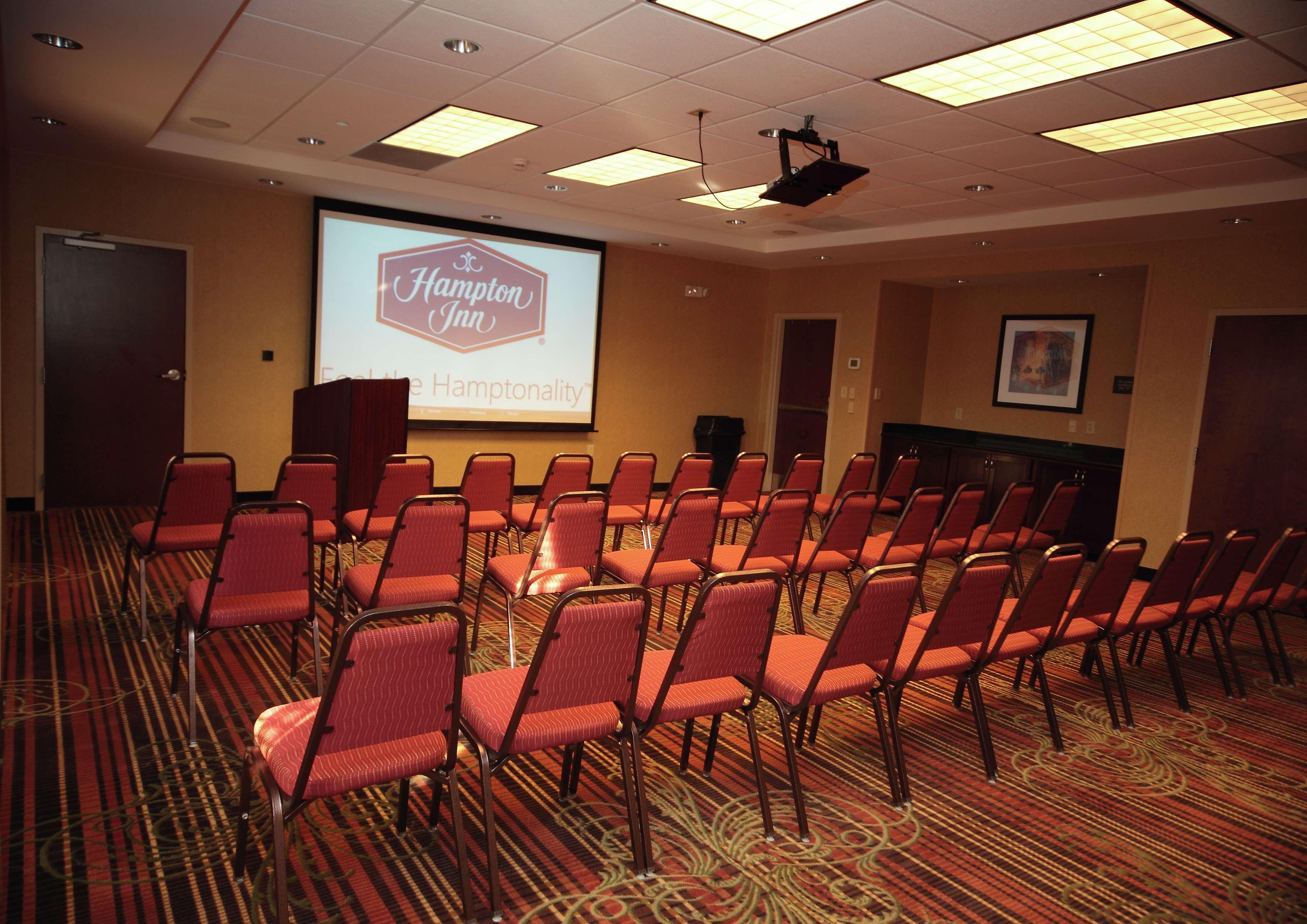 هتل Hampton Inn Milan میلان