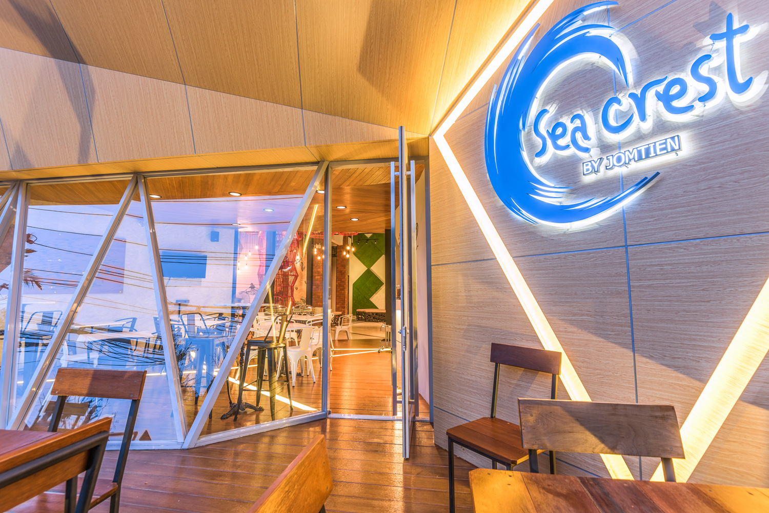 هتل Sea Crest By Jomtien Chon Buri