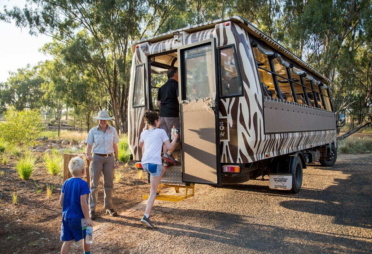 هتل Zoofari Lodge, Taronga Western Plains Zoo Dubbo